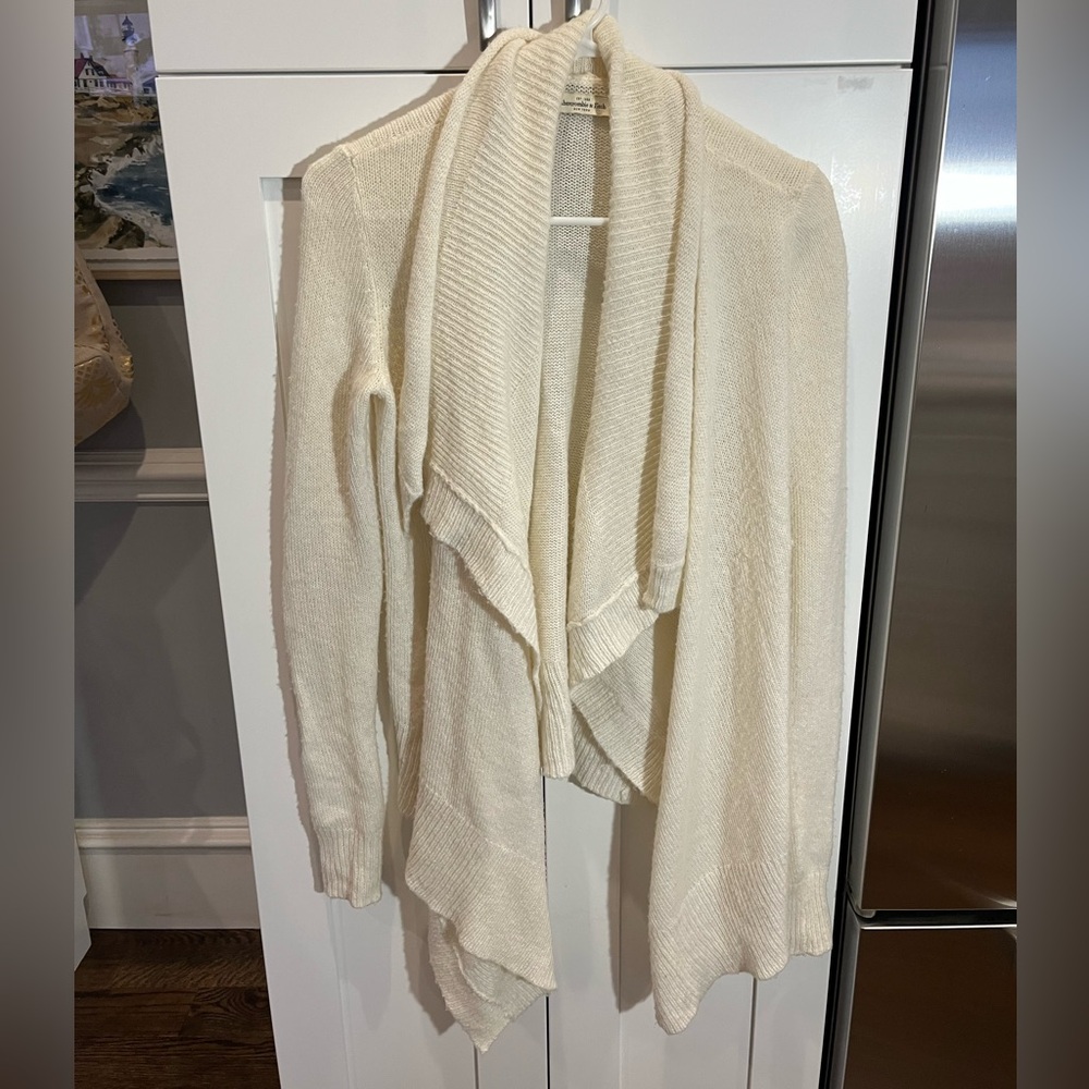 Abercrombie and fitch cream wool cardigan xs